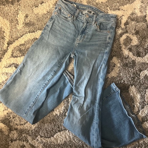 American Eagle Jeans - Size 0 - Picture 7 of 8
